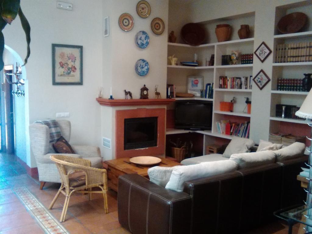Casa Rural Valdevilano Ла-Рока-де-ла-Сьерра Экстерьер фото